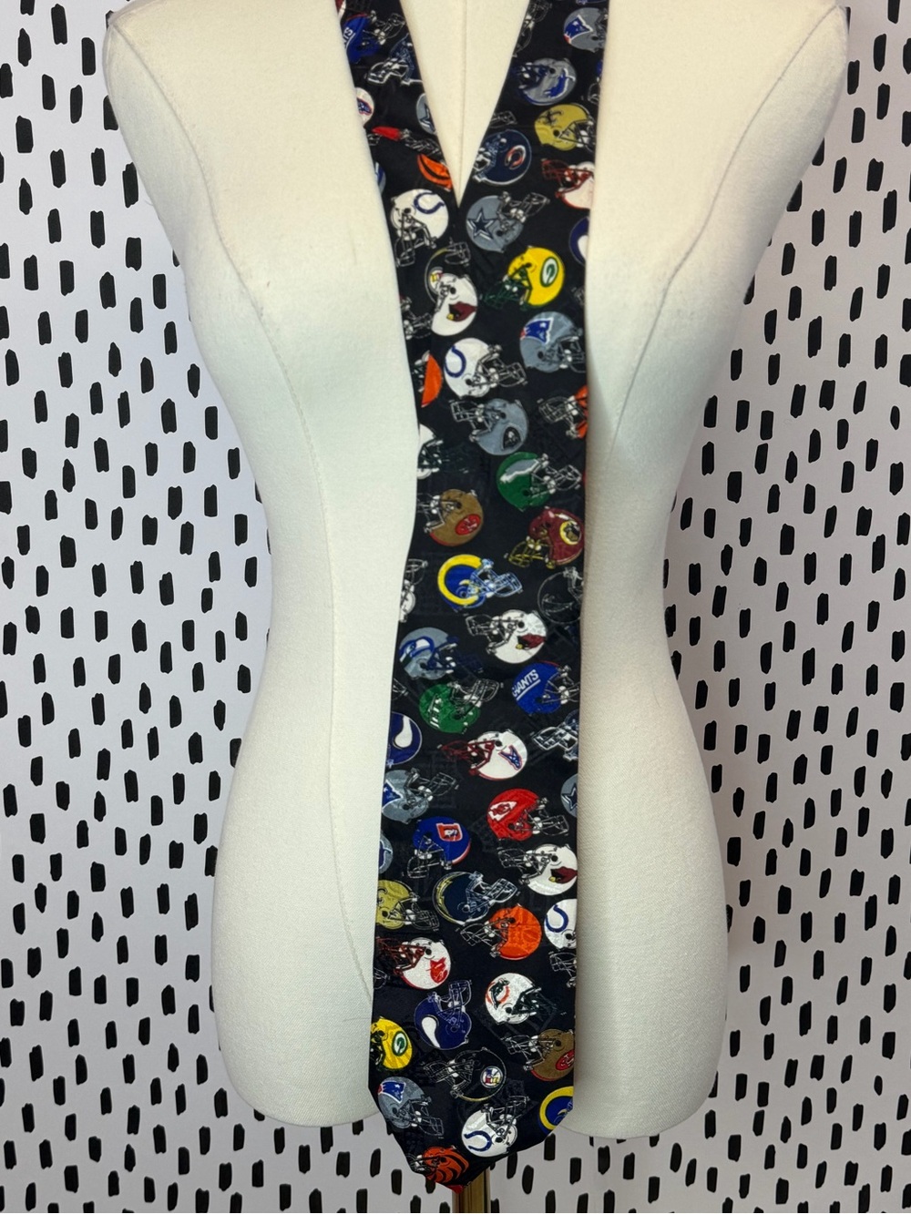TEAM NFL Necktie Tie All NFL Teams Logos Made in USA - Vintage